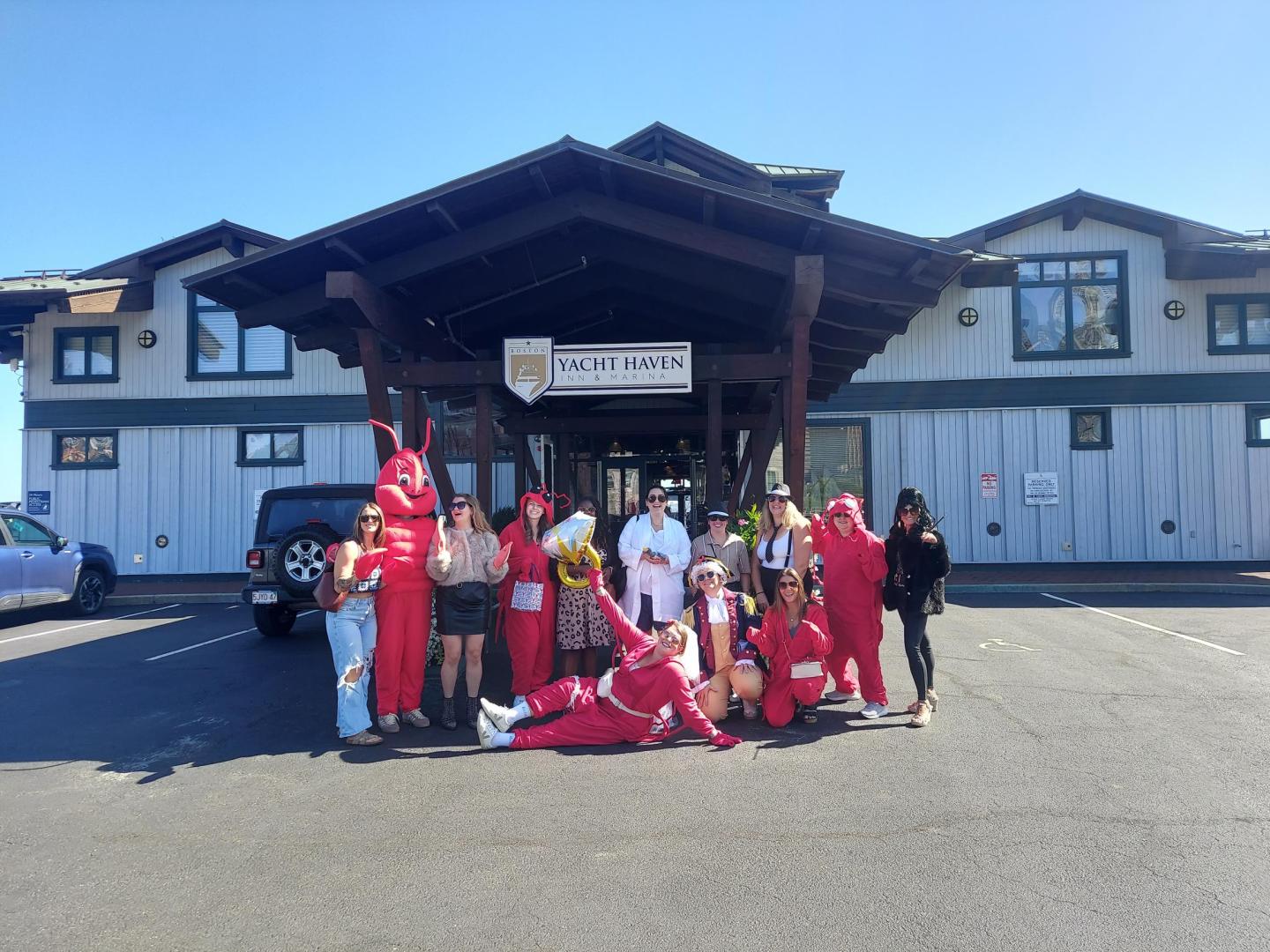 Guests of Boston Yacht Haven take a Mobsters and Lobsters Tour